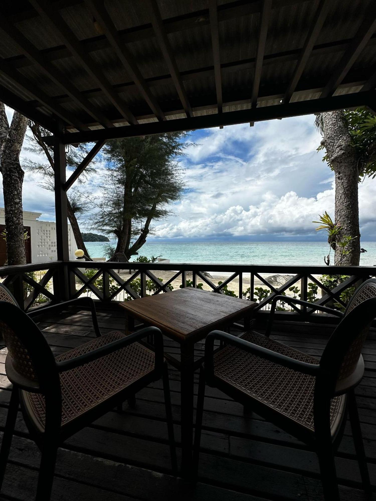 Beach Resort - Arwana Perhentian Besar Kampung Kuala Besut Luaran gambar