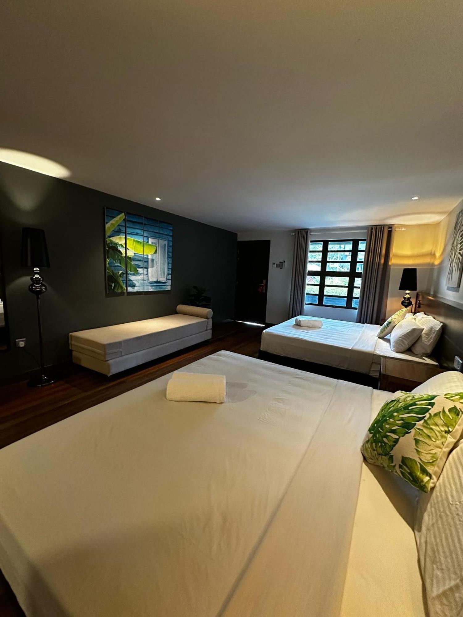 Beach Resort - Arwana Perhentian Besar Kampung Kuala Besut Luaran gambar