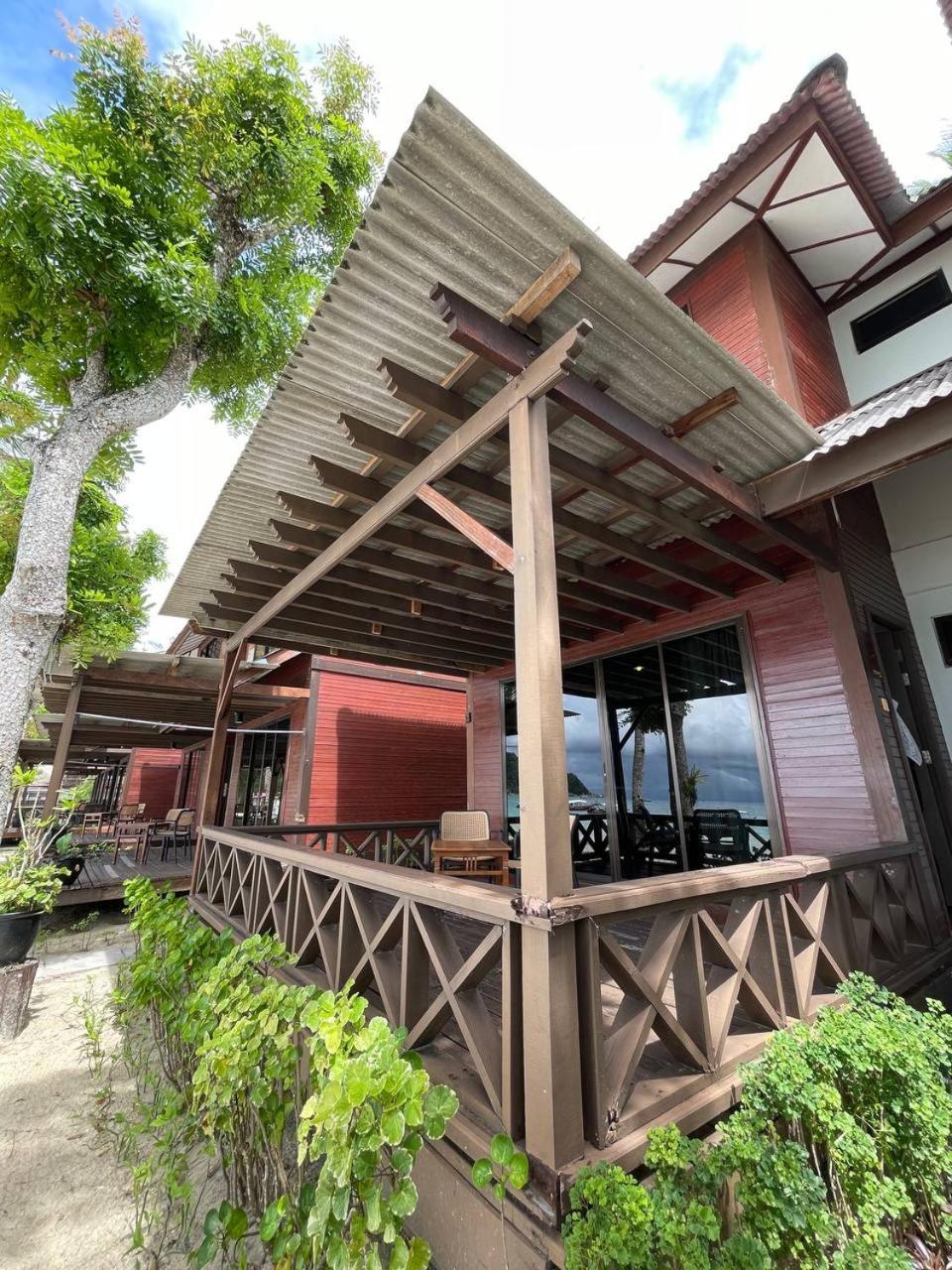 Beach Resort - Arwana Perhentian Besar Kampung Kuala Besut Luaran gambar