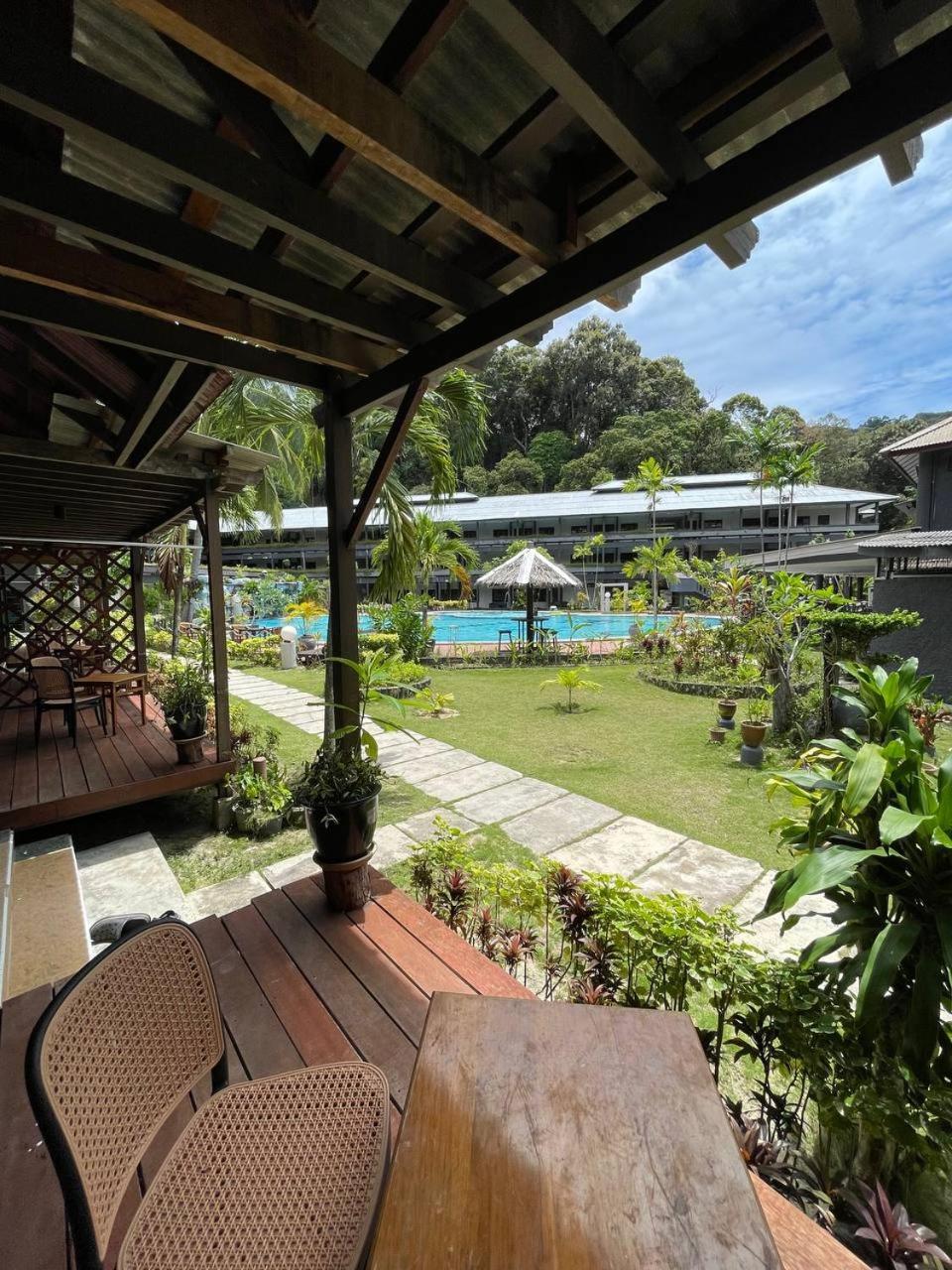 Beach Resort - Arwana Perhentian Besar Kampung Kuala Besut Luaran gambar
