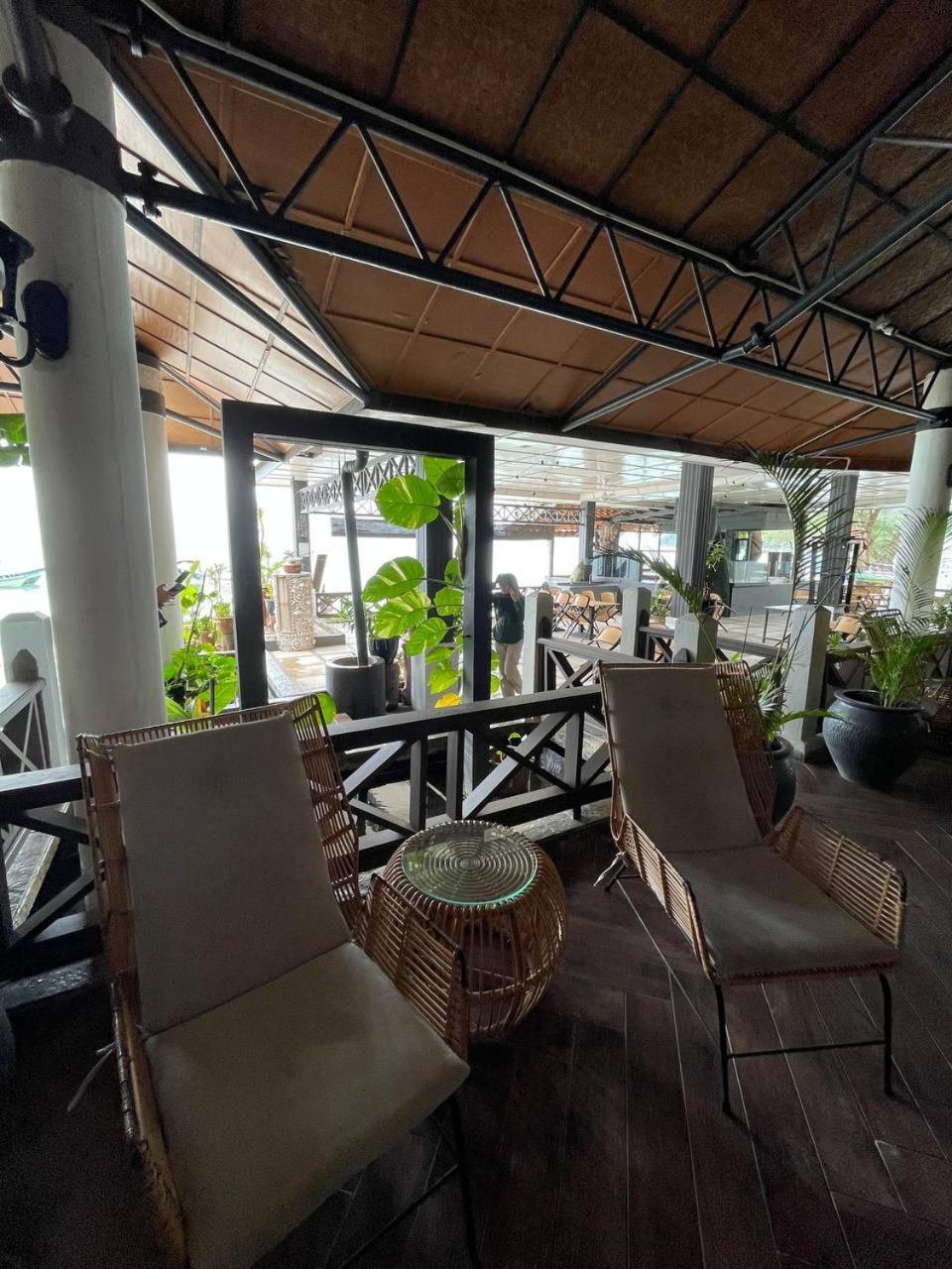 Beach Resort - Arwana Perhentian Besar Kampung Kuala Besut Luaran gambar